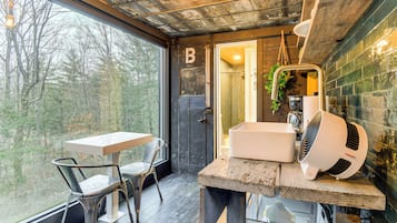 House (1 Bedroom) | Interior