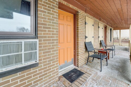 Pet-friendly Studio Near Pine Knob: Bring Skis!