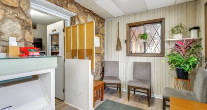 Pet-friendly Studio Near Pine Knob: Bring Skis!