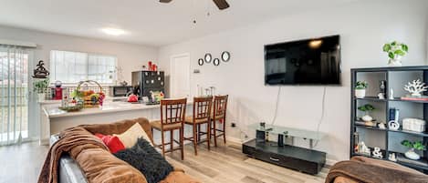 House (4 Bedrooms) | Front of property