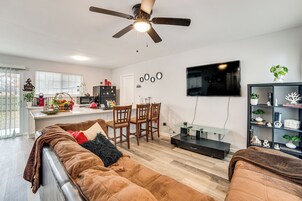 House (4 Bedrooms) | Front of property