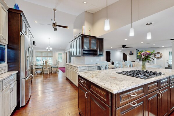 Interior - 4 BR Tranquil Lakefront Retreat w/ Fire Pit (Lodi)