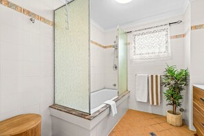 House | 3 bedrooms - Zen Emerald Shore Seaview - Balcony - Sunset View (Darwin)