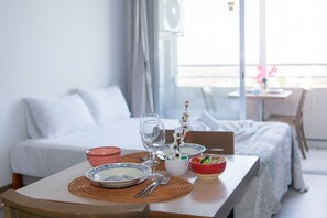 Wifi gratis y ropa de cama 