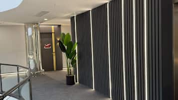 Quarto triplo | Roupas de cama premium, camas Select Comfort, frigobar