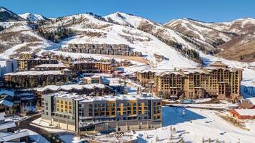 Condo, 2 quartos | Fachada