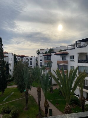 Property grounds - Agadir Marina Luxe Appartement 2BR FrontBeach Pool Parking (Agadir)
