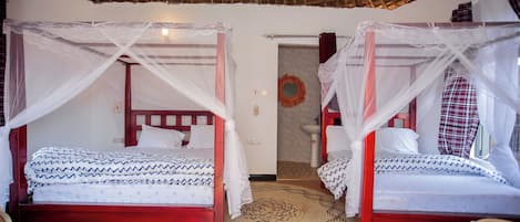 Deluxe Double Room | Iron/ironing board, free WiFi