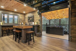 Interior - New- Wildside Cabin, All Sport Simulator, Hot Tub & Views (Pigeon Forge)