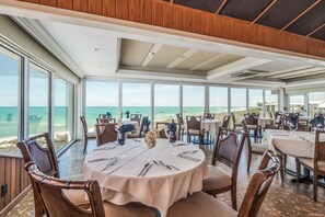 Dining - AMAZING OCEANFRONT VIEWS overlooking the private beach at the Boca Grande Club (Boca Grande)