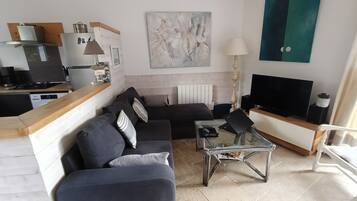 Télévision, livres, chaßne hi-fi