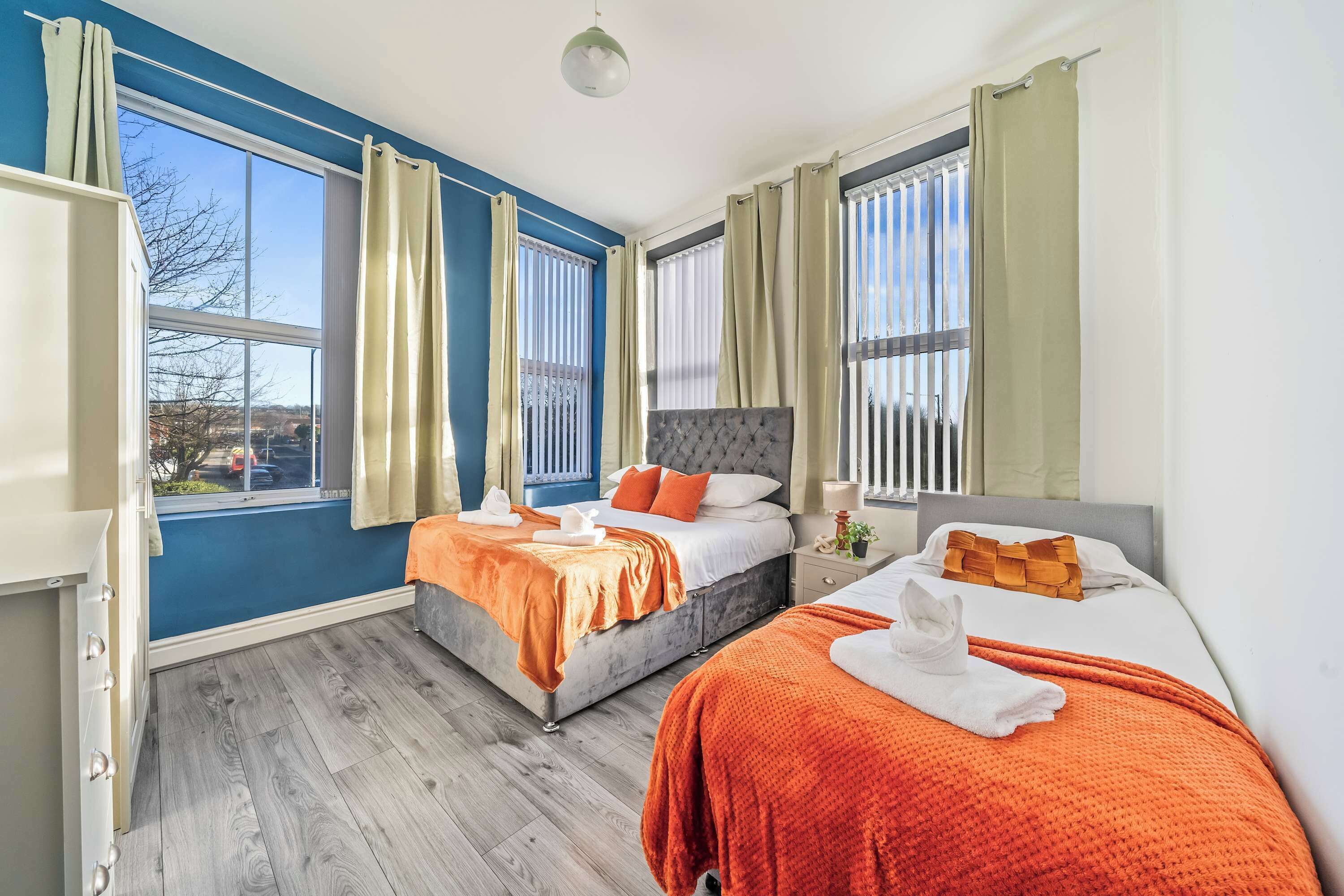 2 bedrooms, iron/ironing board, WiFi, bed sheets