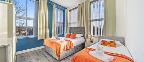 2 bedrooms, iron/ironing board, WiFi, bed sheets