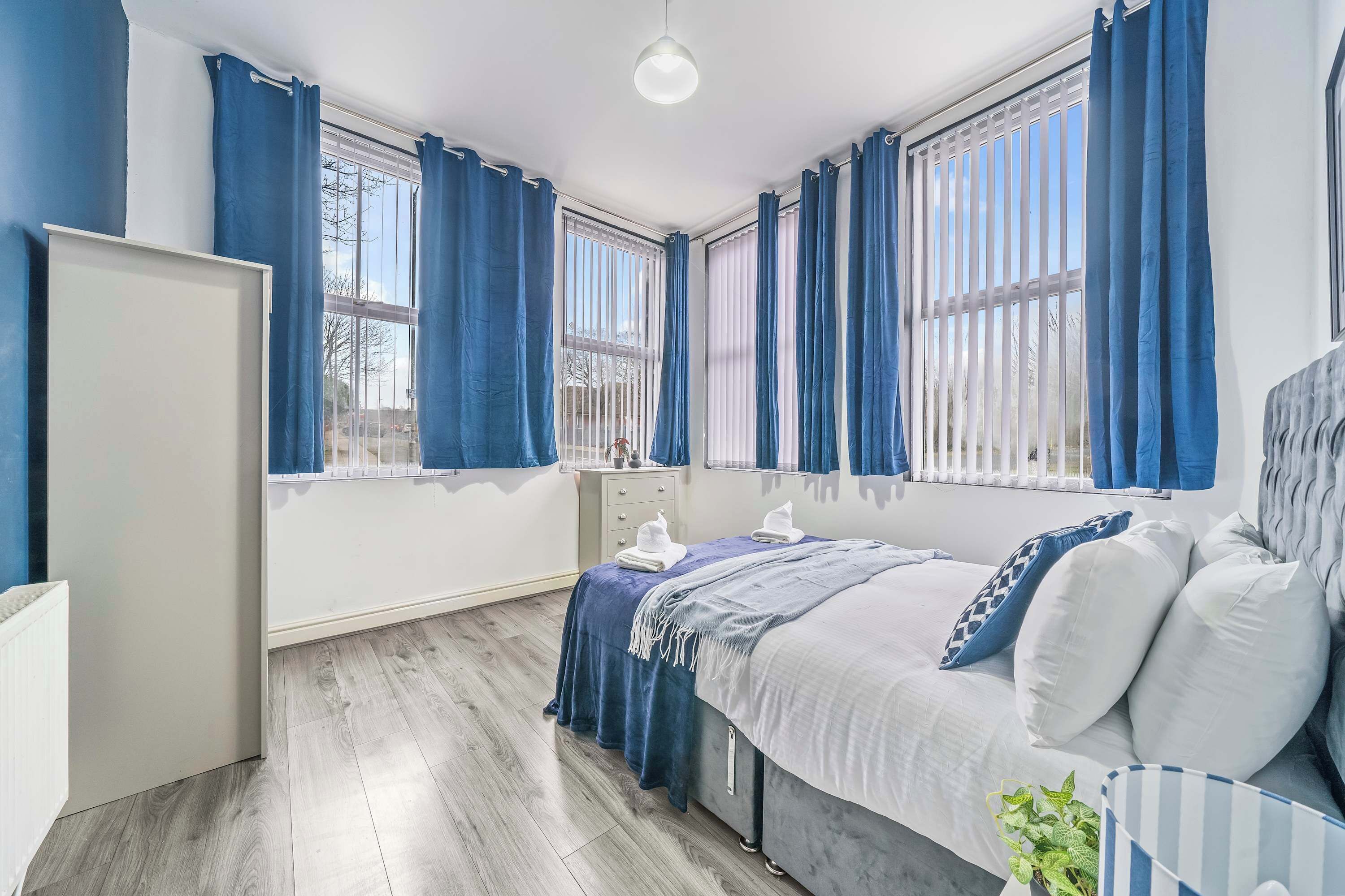 Fer et planche à repasser, Wi-Fi, draps fournis