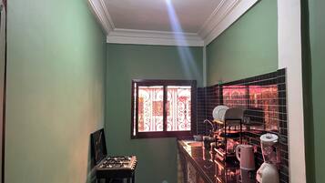 Studio, Balcony | Private kitchen