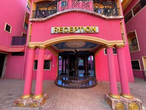 Reception - NGK HOTEL APARTMENT (Bafoussam)