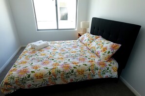 3 dormitorios, tabla de planchar con plancha, wifi y ropa de cama
