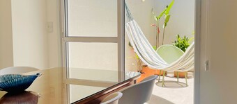 2-bedroom, 2-bathroom garden apartment in Parque Barigui with garage.