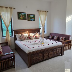 3 bedrooms, WiFi, bed sheets