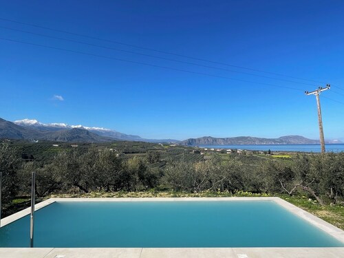 Villa ELEONAS Episkopi direct view of the sea, mountains, gulf