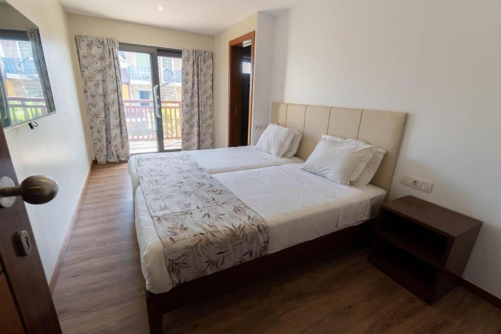 办公桌、熨斗/熨衣板、免费 WiFi