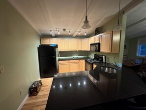 Private kitchen - Happy Tails Hideaway  4 Bedroom Chalet located near everything (Bartlett)