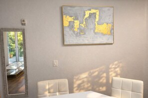 Dining - Entire rental unit in Marina Del Rey, California. Extended 1 bedroom apartment. (Marina del Rey)