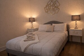 1 slaapkamer, een bureau, een strijkplank/strijkijzer, gratis wifi