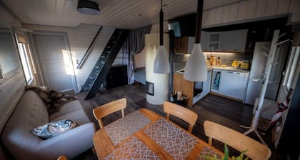 Far from mass tourism, cosy nature cottage in Hiiumaa