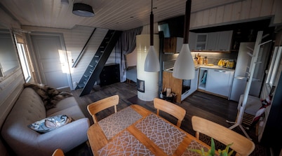 Far from mass tourism, cosy nature cottage in Hiiumaa
