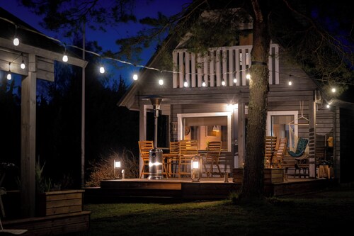 Far from mass tourism, cosy nature cottage in Hiiumaa