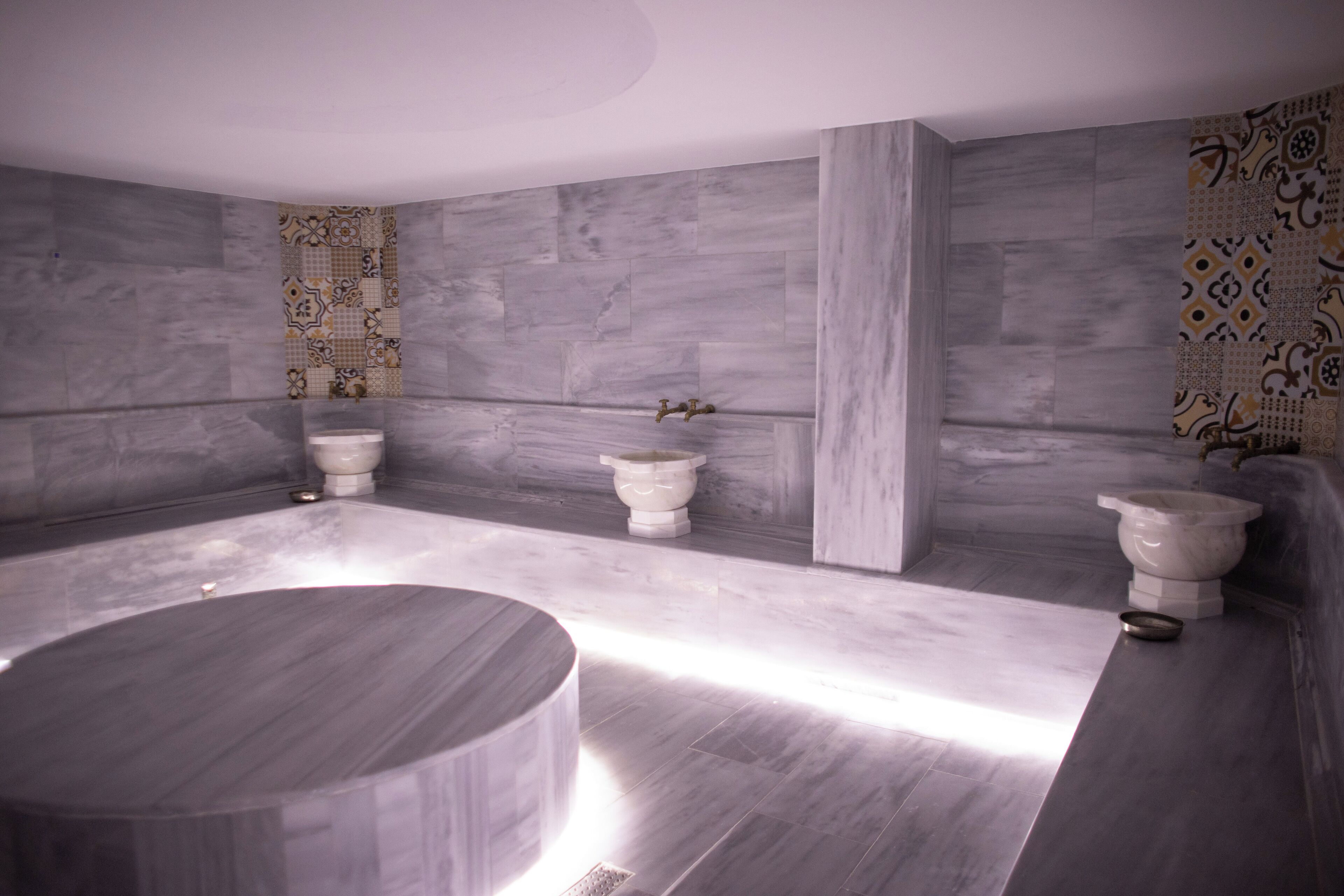 ซาวน่า, ห้องอบไอน้ำ, ที่อาบน้ำแบบตุรกี/ฮัมมัม, ทรีทเมนท์ดูแลผิว