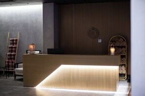 Badstue, dampbad, tyrkisk bad/hamam, kroppsbehandlinger og gytjebad