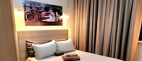 Apartment | Desk, laptop workspace, free WiFi