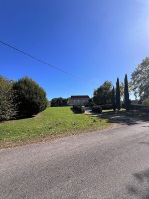 Property grounds - Chambre d'Hôtes Côté Cour (Cazals)