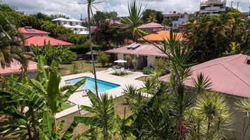 Outdoor pool, pool loungers