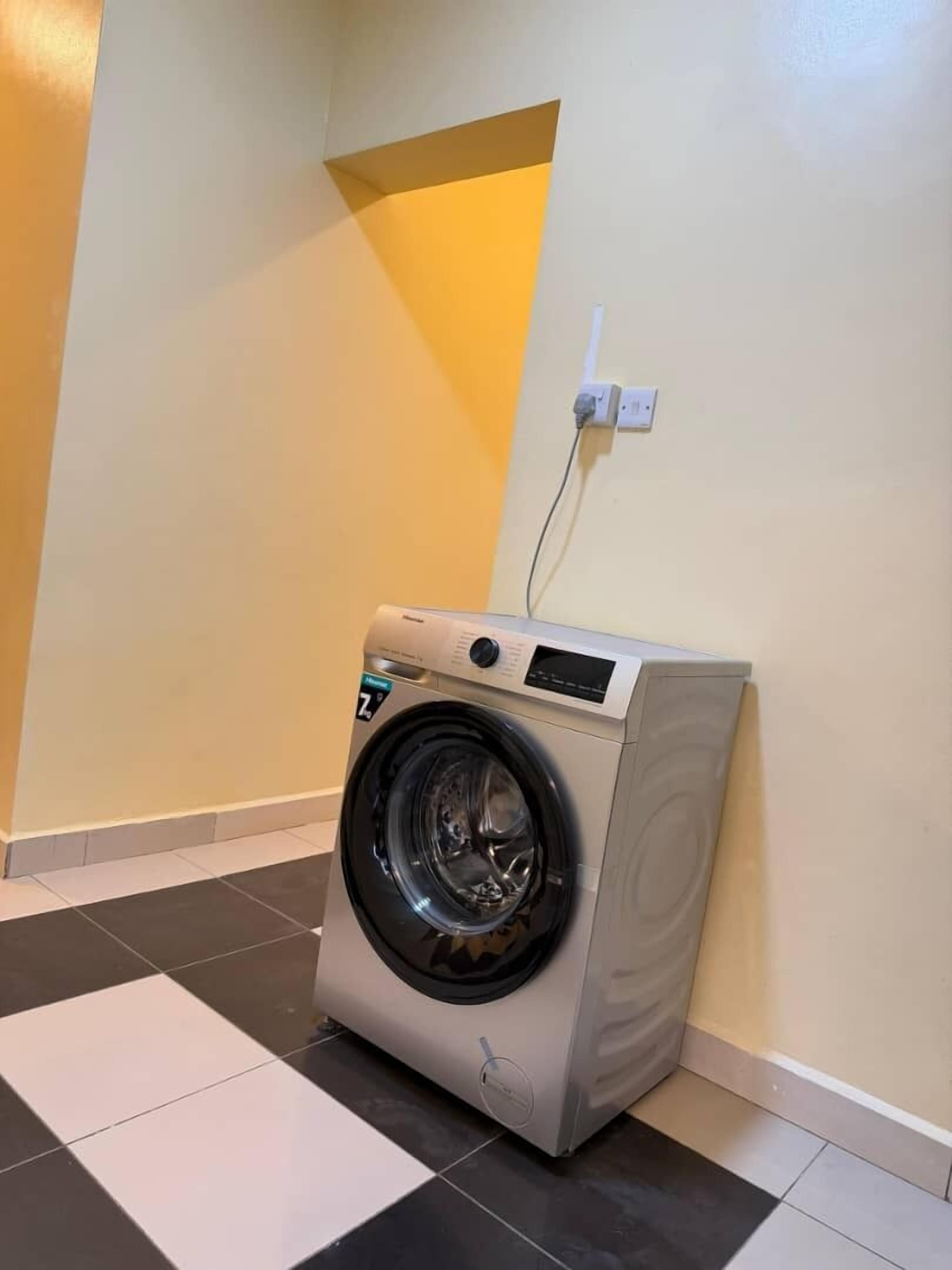 Máy bán hàng tự động