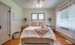 2 bedrooms, desk, iron/ironing board, travel cot