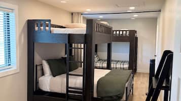 Bügeleisen/Bügelbrett, WLAN, Bettwäsche