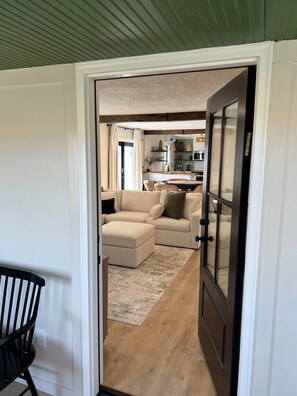Living area - The Bunkhouse at Farmstay (Dakota)