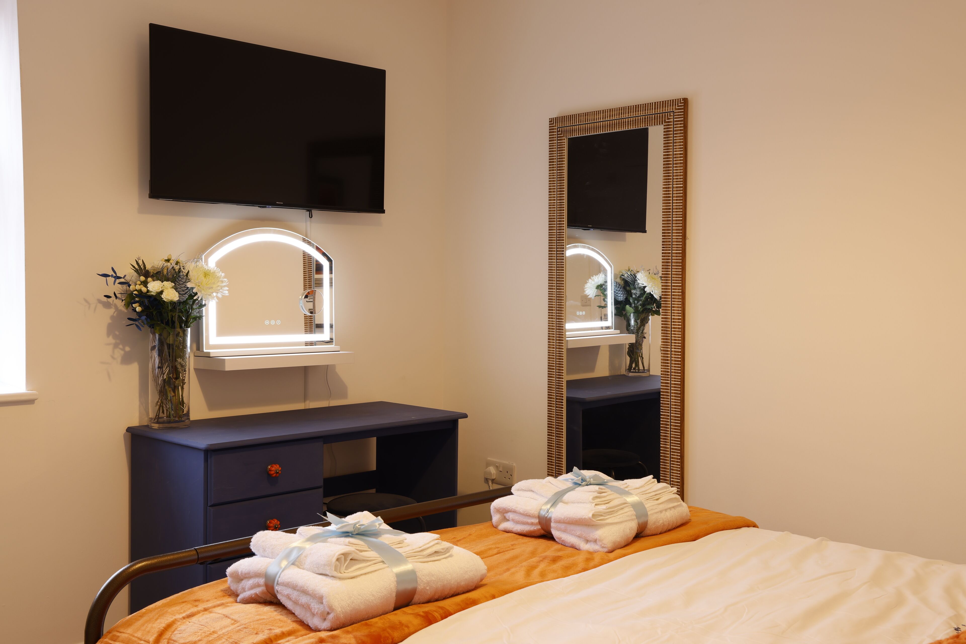 3 bedrooms, iron/ironing board, free WiFi, bed sheets