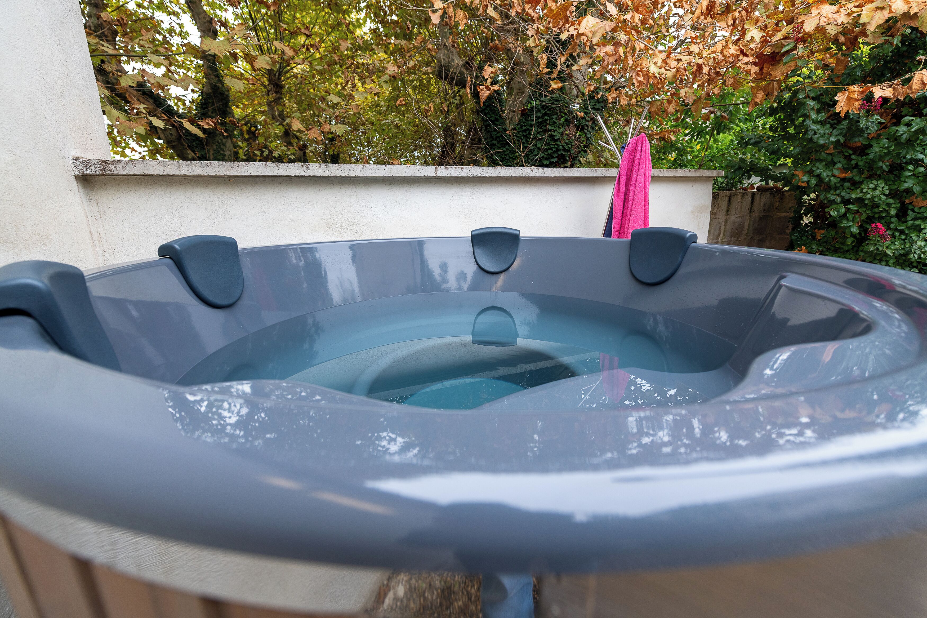 Bain à remous extérieur