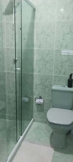 Ducha, papel higiénico