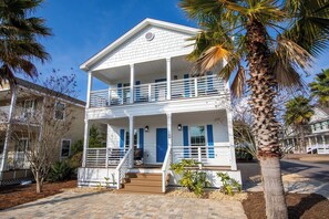 Exterior - Hello Sunshine - Relaxed Beach Escape Pet Friendly • Pool • Walk to Sand (Santa Rosa Beach)