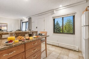 Dining - Edel O best location across from resort (Park City)