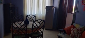 Dining - Apartment  400 meters from Itaúna beach, a hotspot for WSL championships.F (Saquarema)