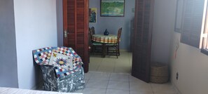 Interior - Apartment  400 meters from Itaúna beach, a hotspot for WSL championships.F (Saquarema)