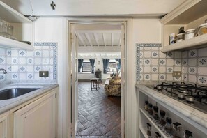 Fridge, microwave, dishwasher, toaster - Pitti Art by MMega Homes and Villas (Florence)