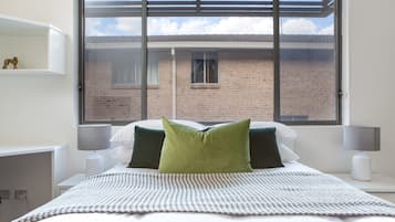 Apartment | 1 bedroom, laptop workspace, iron/ironing board, bed sheets