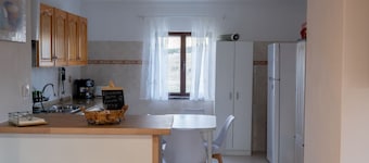 Cottage in the Guadiana valley, near Mértola (Portugal)
